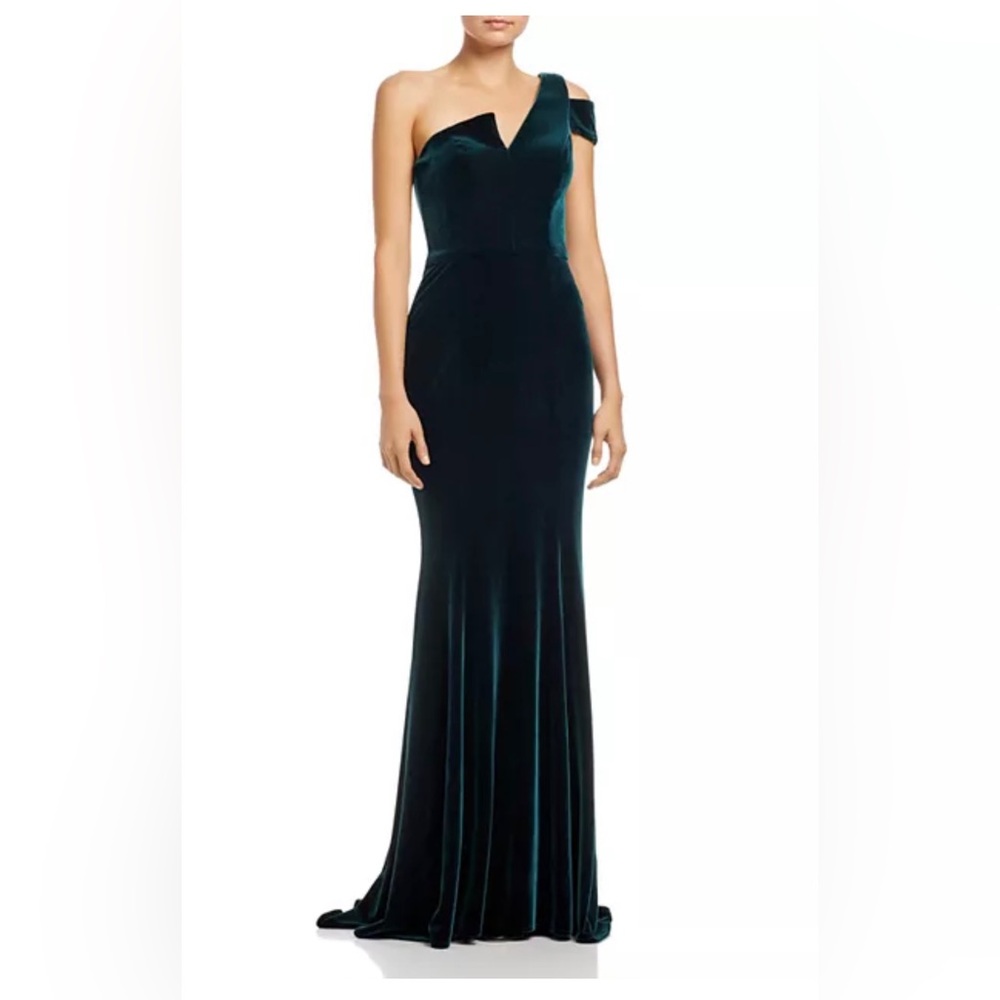 WOMENS Velvet One Shoulder hunter green Gown. Size 2. Fancy black tie dress